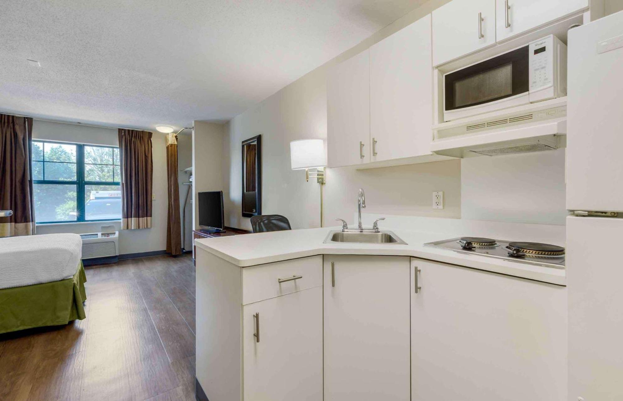 Extended Stay America Suites - Washington Dc Germantown Milestone Eksteriør billede