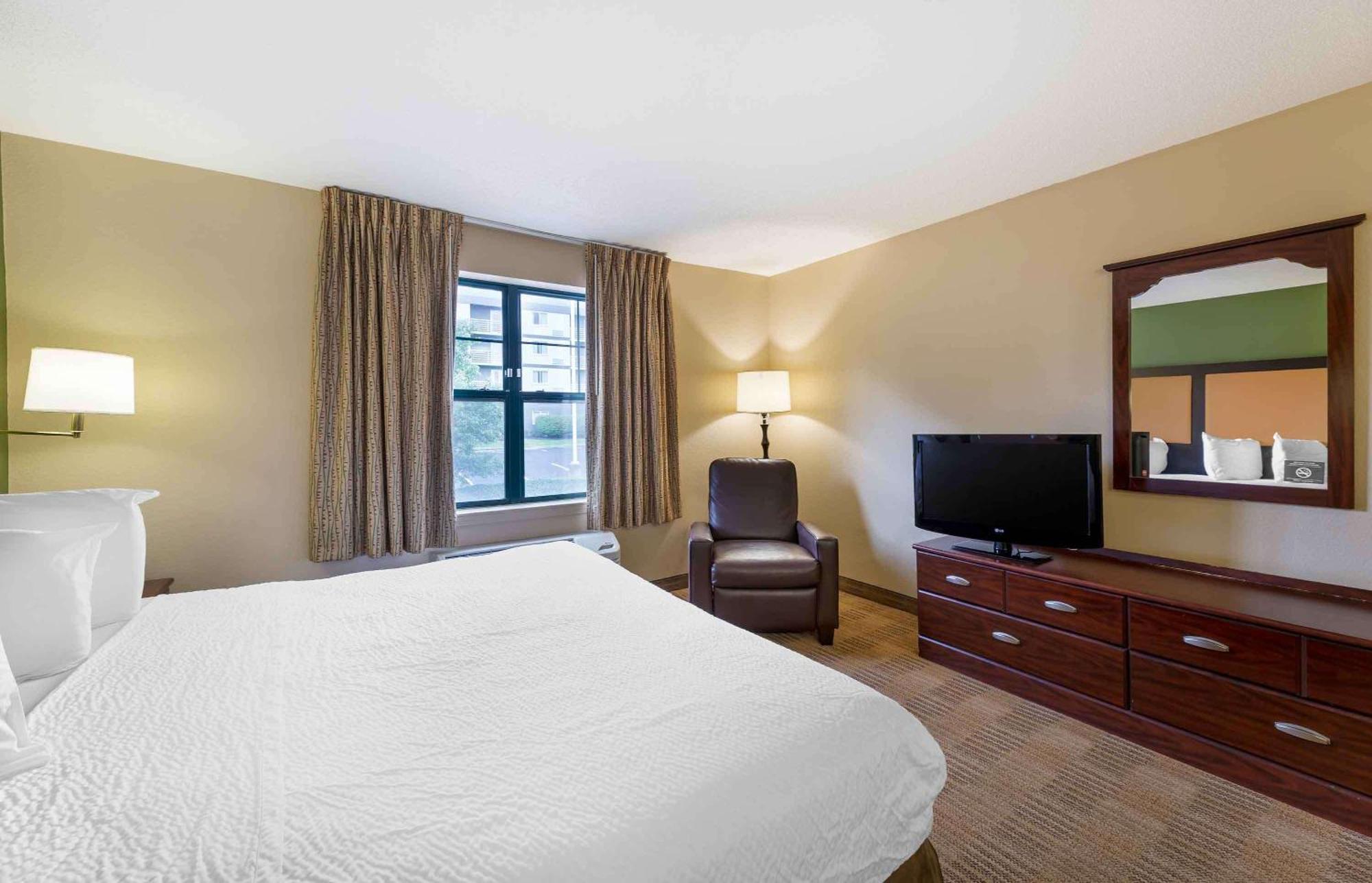 Extended Stay America Suites - Washington Dc Germantown Milestone Eksteriør billede