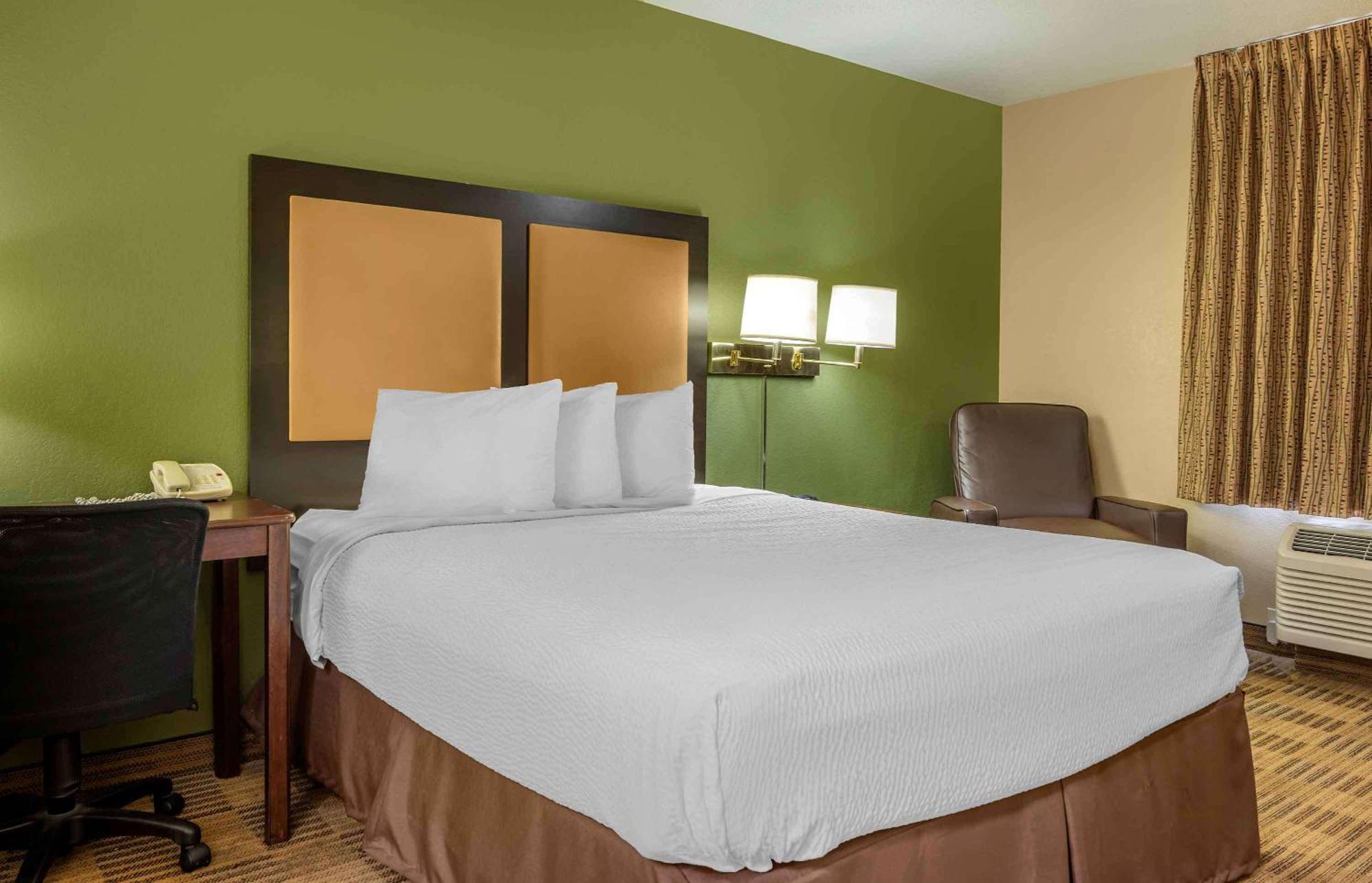 Extended Stay America Suites - Washington Dc Germantown Milestone Eksteriør billede