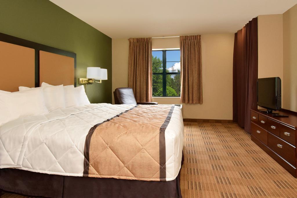 Extended Stay America Suites - Washington Dc Germantown Milestone Eksteriør billede